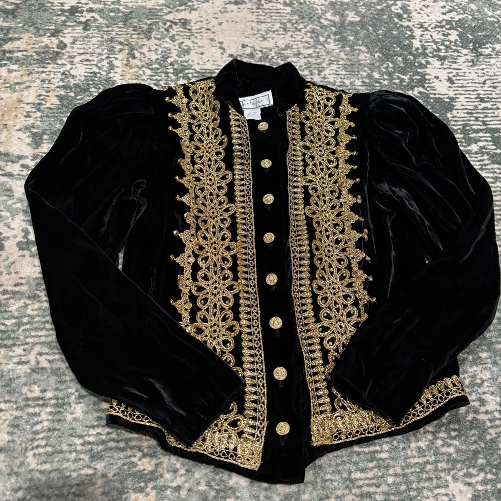 vintage Abbi Taylor black velvet jacket gold embroidery Size 3/4 Made In USA